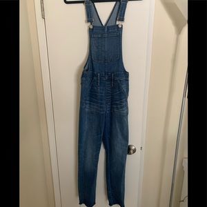 Madewell skinny jean pant overalls. Size small